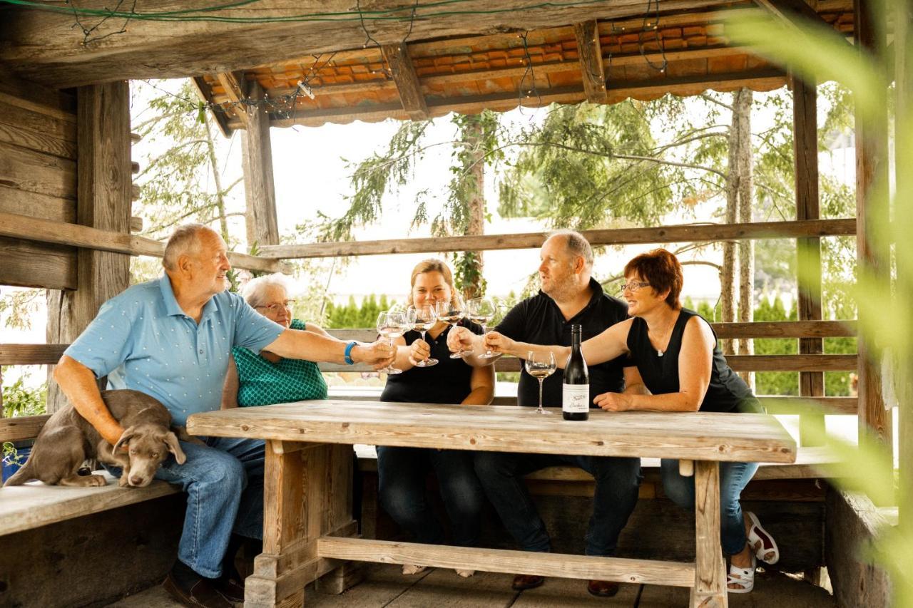 Stockers Kleines Dorfhotel Deutsch Goritz Zewnętrze zdjęcie